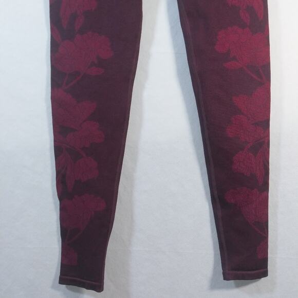 Fabletics Women’s High Waisted Seamless Floral Leggings Size Small - Picture 3 of 7